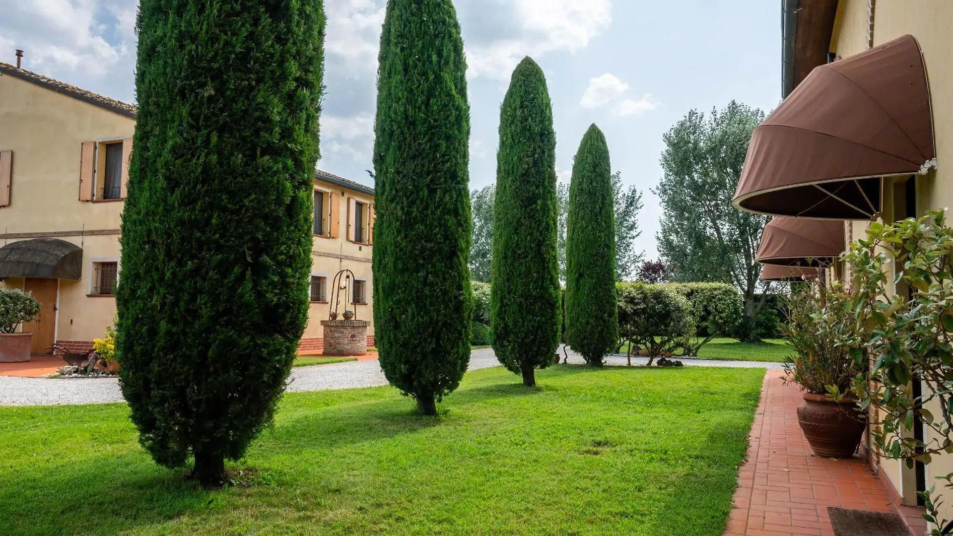 Pensión Resort Tenuta La Rotta - Rooms & Pool Rávena Italia