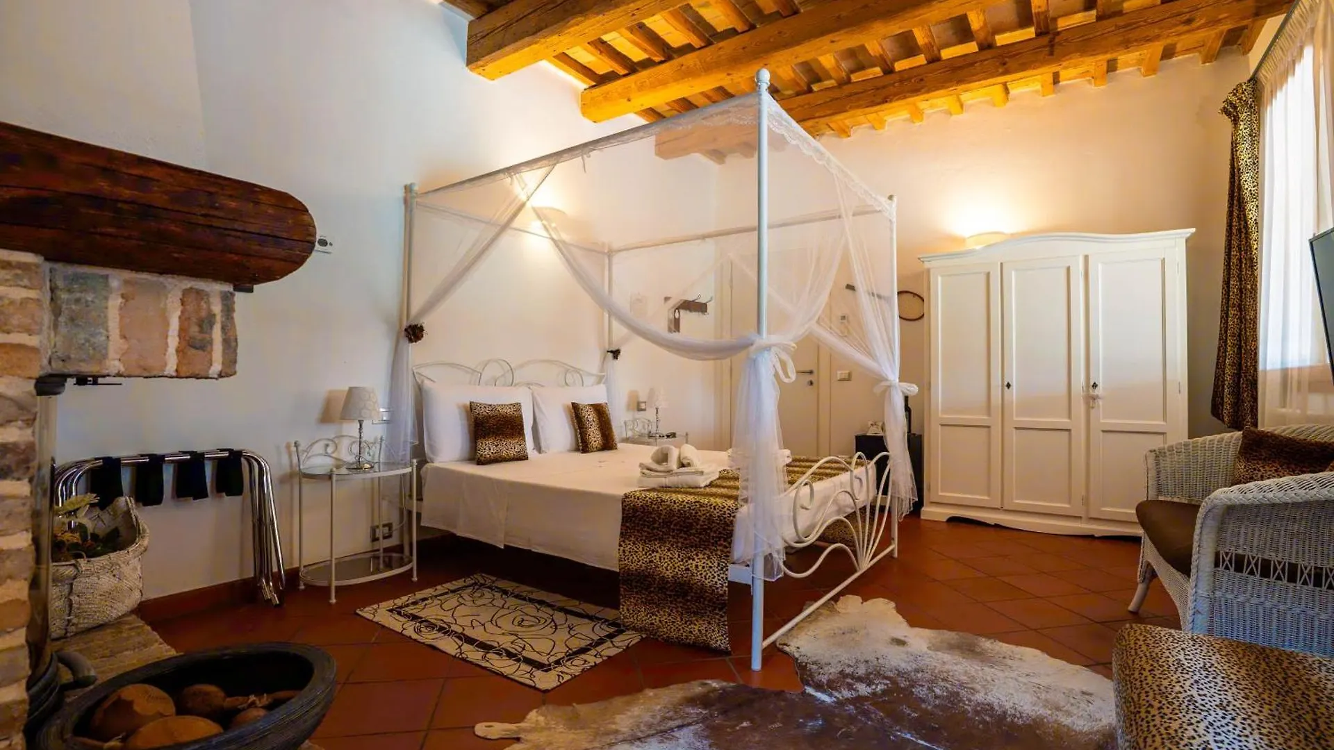 Pensión Resort Tenuta La Rotta - Rooms & Pool Rávena