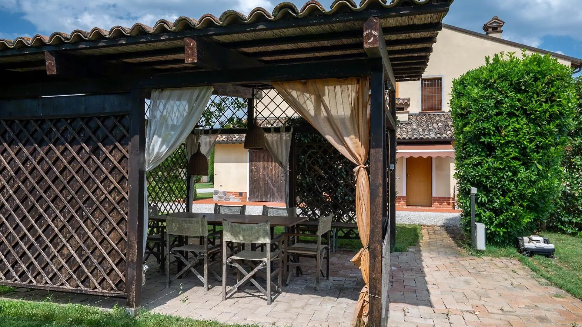 Resort Tenuta La Rotta - Rooms & Pool Ravenna Guest house