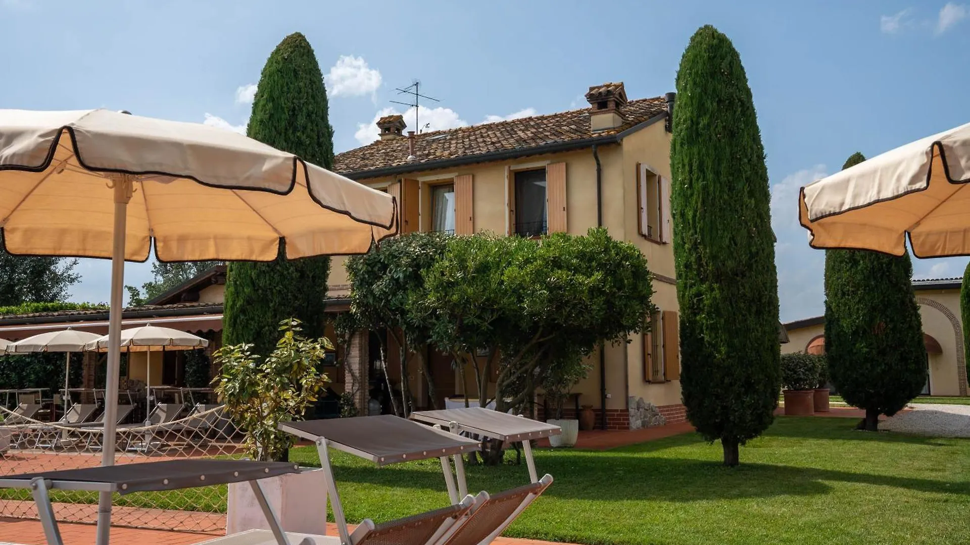 Resort Tenuta La Rotta - Rooms & Pool ラヴェンナ 0*,  イタリア