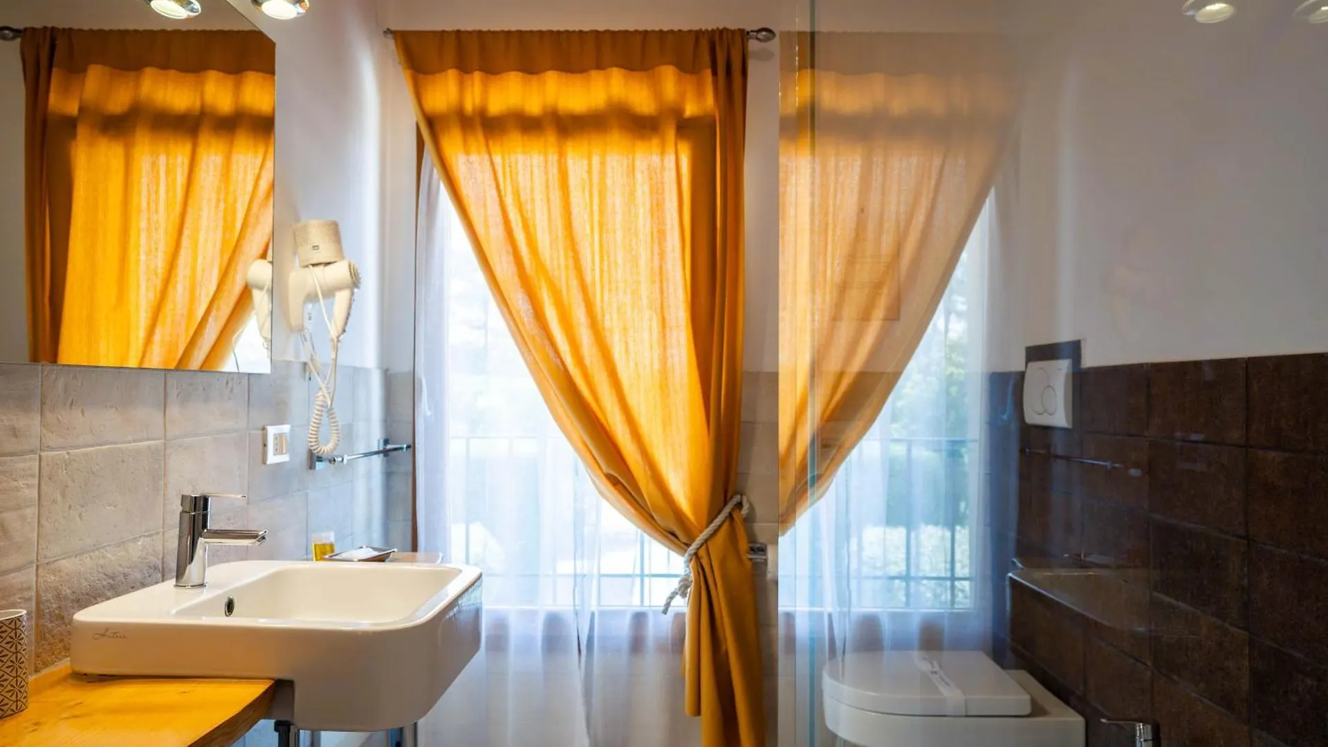 Resort Tenuta La Rotta - Rooms & Pool ラヴェンナ 0*,  イタリア